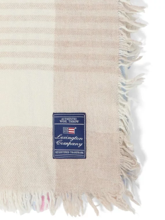 mehrfarbige karierte Wolldecke